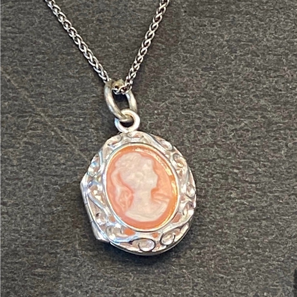 Vintage Sterling Silver Cameo Shell Locket Necklace